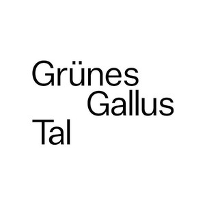 Grünes Tall